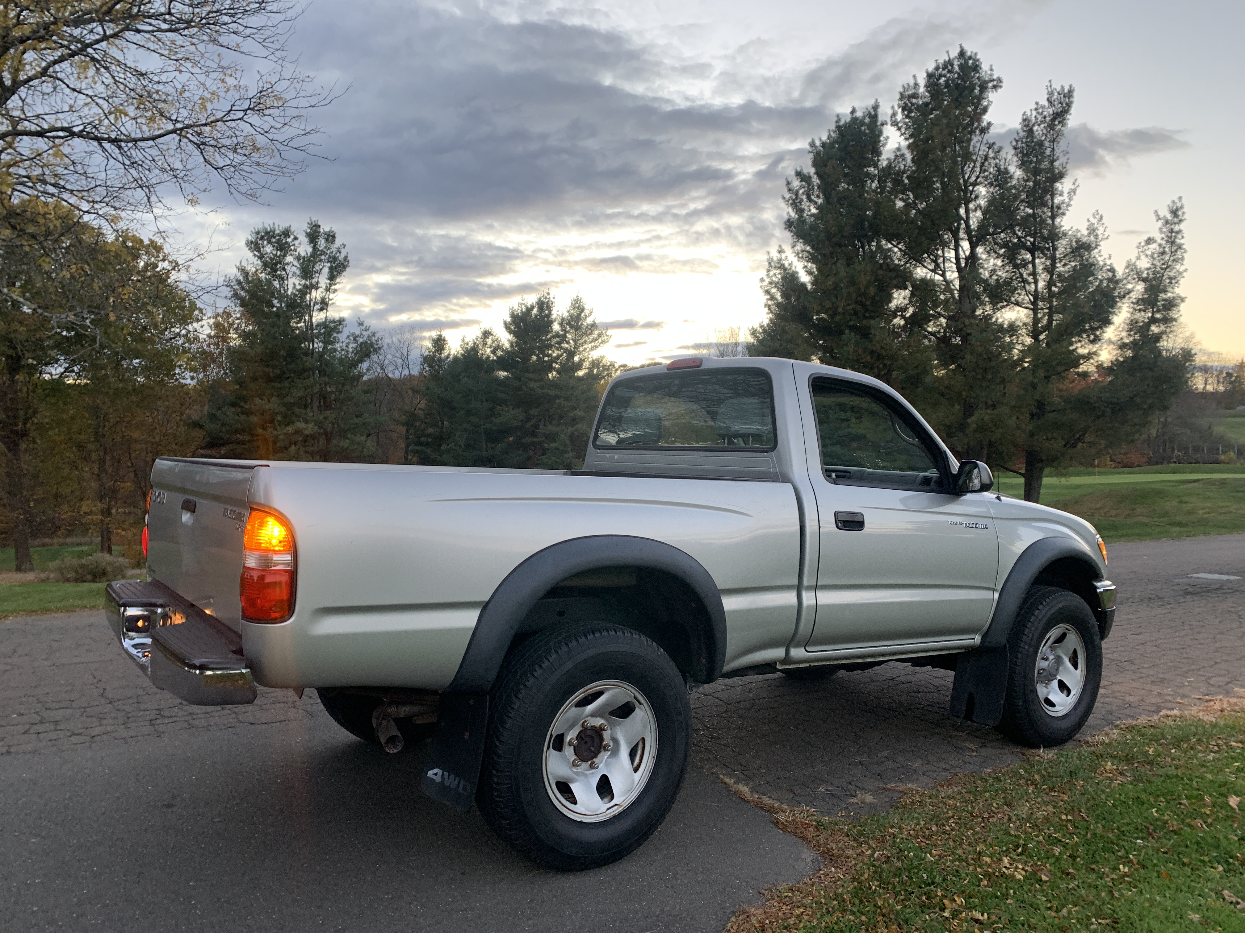 2004 Toyota Tacoma SR5 4x4 Pickup — photo 131